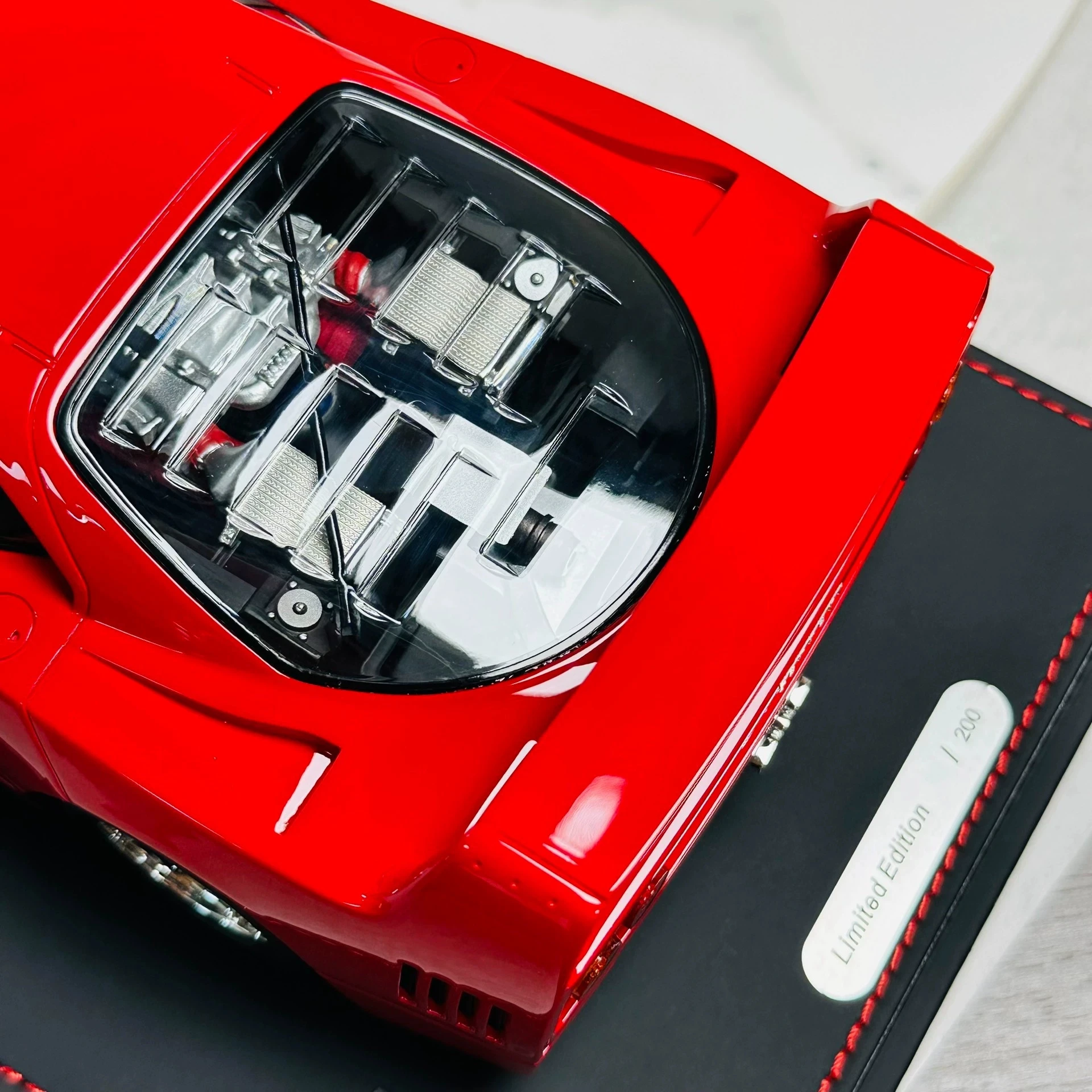 BBR 1:18 F40 الأحمر محاكاة طبعة محدودة الراتنج المعادن ثابت سيارة لعبة مجسمة هدية