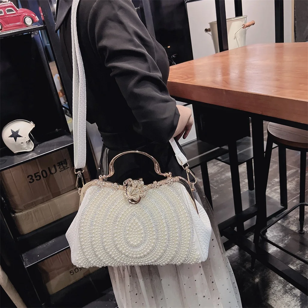 Luxury Fashion Diamonds Women\'s Handbags Lady Genuine Leather Pearl Clip Bag   Female Crossbody Shoulder Party Evening Bags