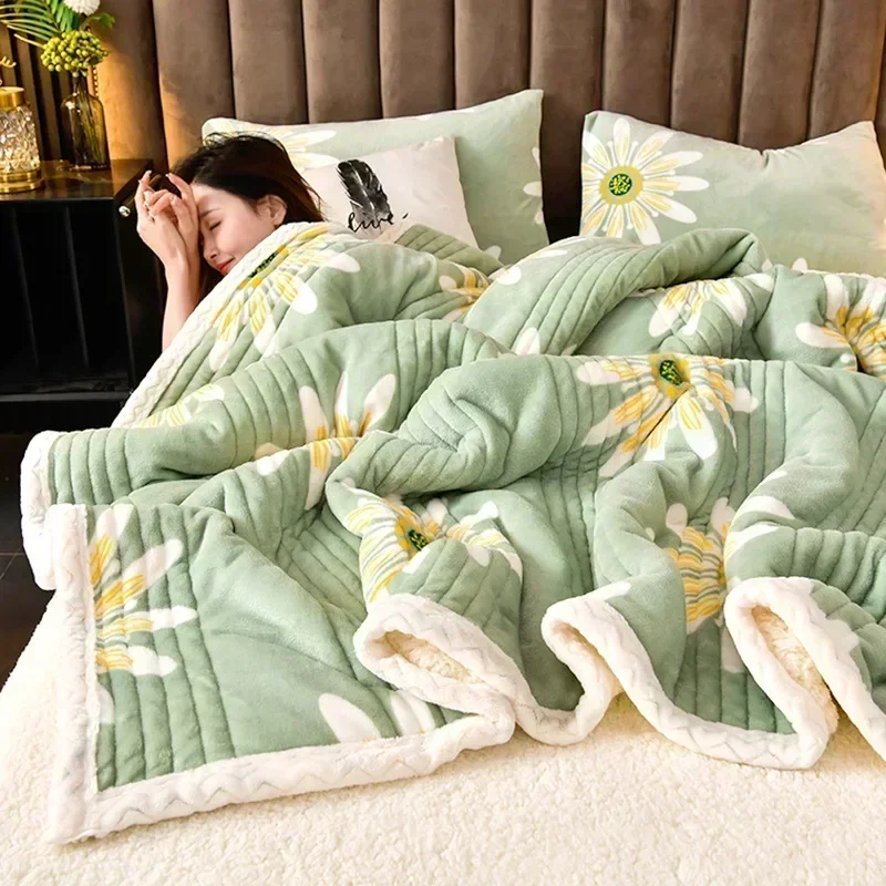 Synthetic Lamb's Wool Autumn Winter Warm Blankets for Bed 3 Layers Thicken Milk Velvet Blanket Warmth Fluffy Weighted Blanket