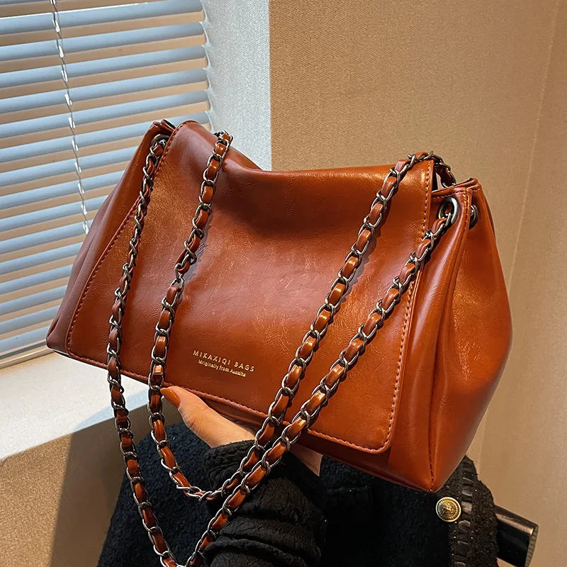 PU Leather Chain Crossbody Bags for Women Autumn Winter Ladies Commuter Tote Bag Solid Color Large Capacity Handbags