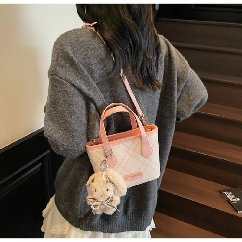 

Chessboard Leather Tote Bag Women New Fashion Versatile Handbag Adjustable Strap Crossbody Bag Girl Single-shoulder Bag for Work
