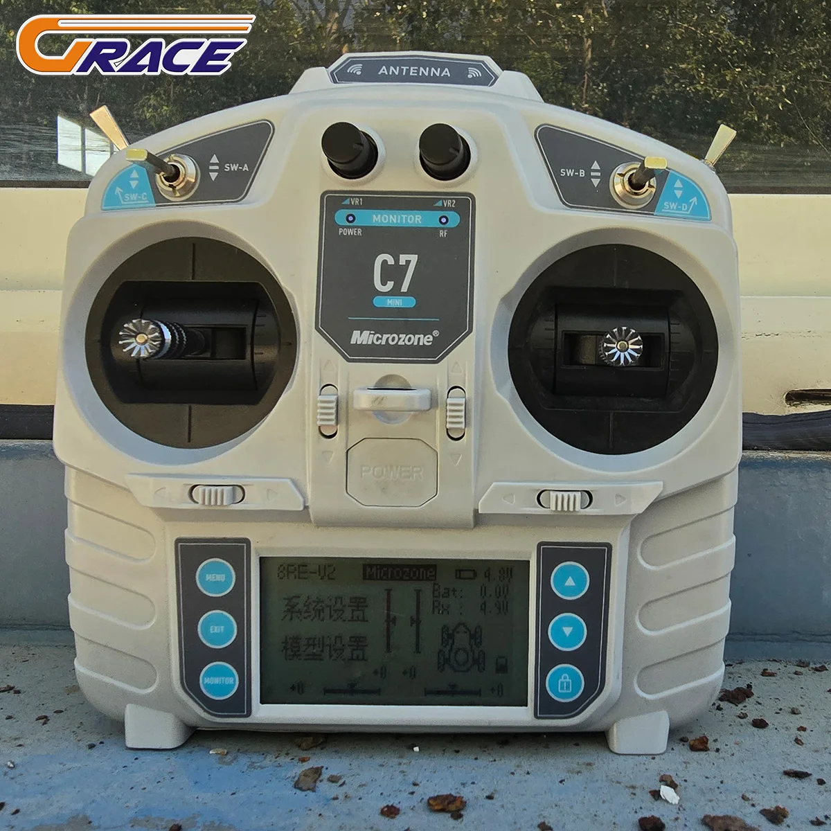 رائجة البيع صفر بدوره التحكم عن بعد الزاحف جزازة العشب عرض القطع 550 مللي متر 1000 مللي متر 1100 مللي متر الزاحف جزازة العشب لقطع العشب