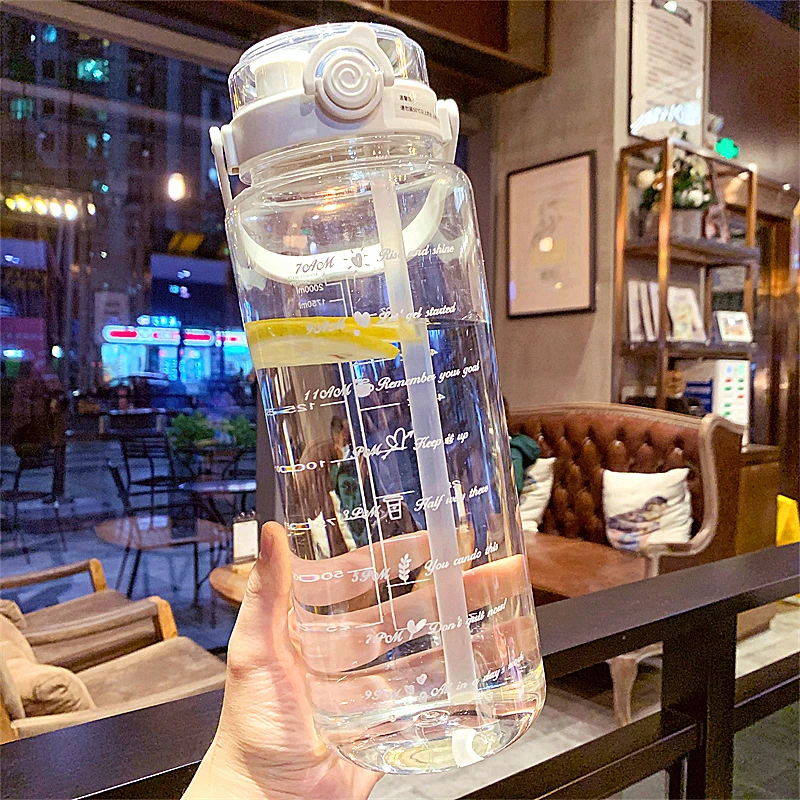 

1.5/2Liter Large Capacity Portable Travel Bottles Sport Straw Water Bottle with Time Scale Outdoor Plastic Cold Juice Water Cup