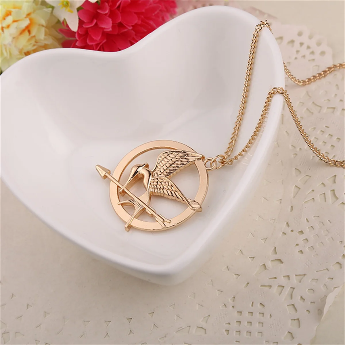 Mocking Bird Metal Couple Necklace Round Men Vintage Pendant Hunger Game Alloy Jewelry European American New Gift Sweater Chain