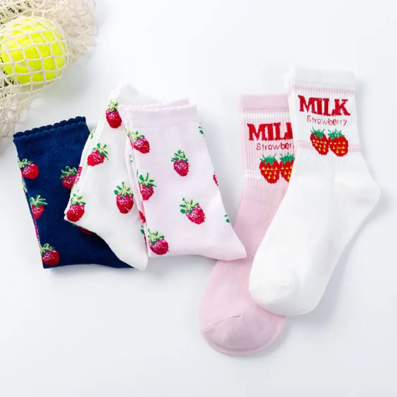 Calcetines dulces para mujer, calcetines divertidos y bonitos color crema calcetines con fresas y leche para