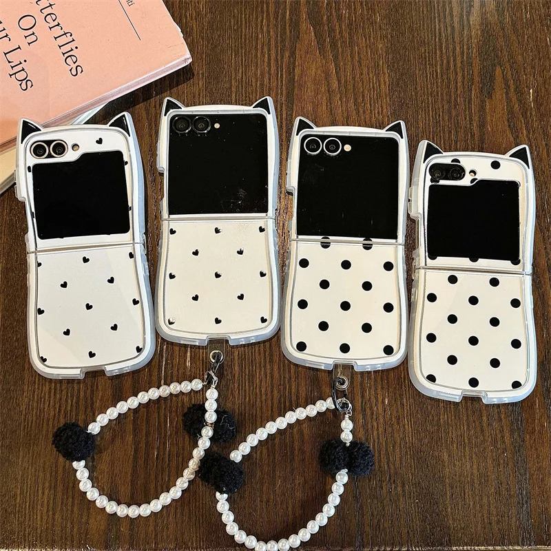 

Simple Black White Polka Dot Phone Case For Samsung Galaxy Z Flip 7 6 5 4 3 ZFlip7 Back Cover with Chain Cute Cartoon Cases