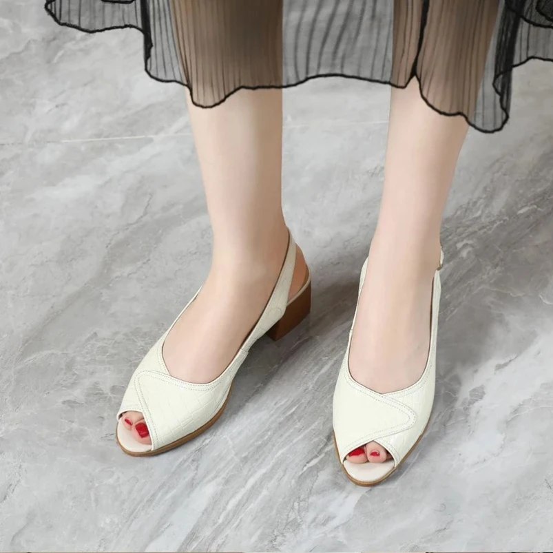 

2025 женская обувь, летние туфли с открытым носком 5,5 см, женские сандалии из натуральной лакированной кожи, модельные сандалии на среднем каблуке, женские большие размеры