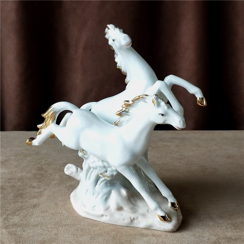 Porcelain Couple Horse Sculpture Ceramic Gallop Statue Wedding Decor Valentine's Day Gift Craft Home Ornament Accessories