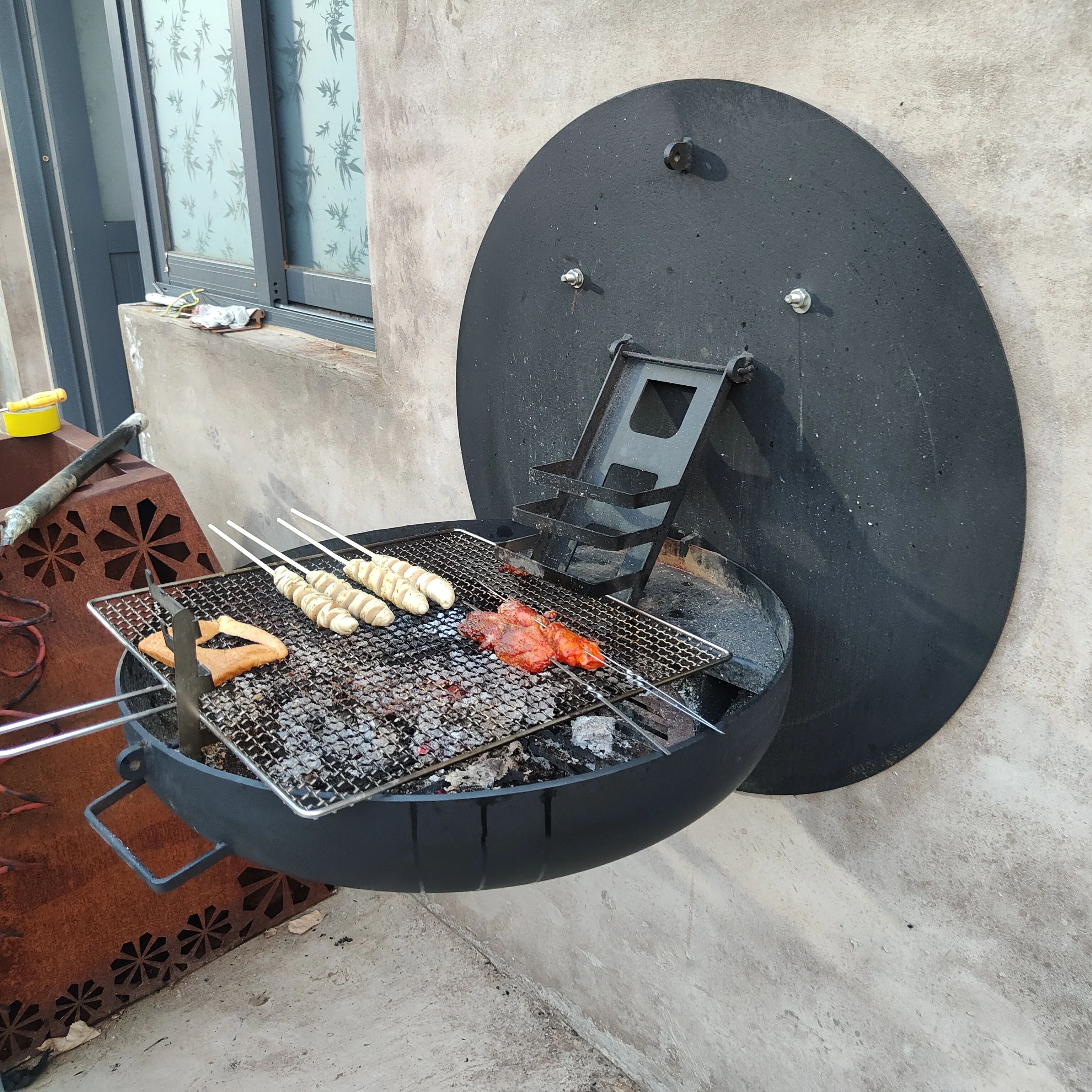 

Promotion High Quality Wall Mount Outdoor Garden Backyard BBQ Grills Charcoal Barbecue Grills Foldable