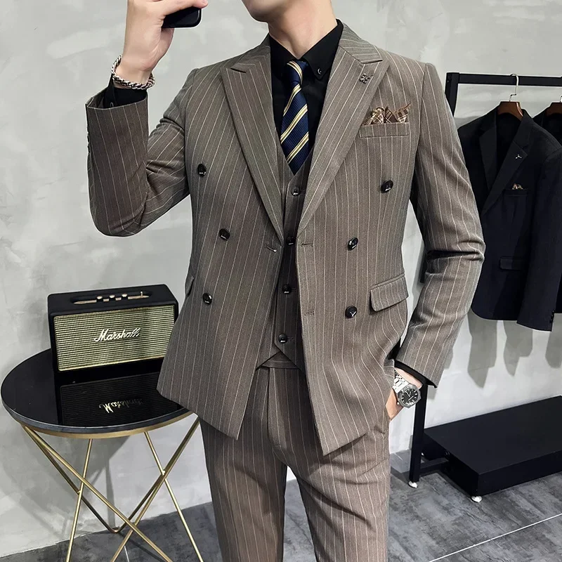 

2023 Autumn and Winter New Korean Slim Fit Men's Striped Suit Three Piece Set with Double Breast