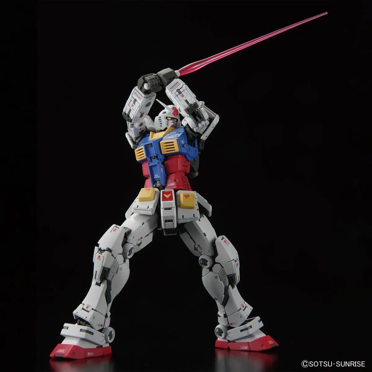 

Bandai 1/144 Rg Gundam 2,0 Rx-78-2, оригинальный комплект модели, версия восстановления, новая версия, подарок, фигурка механического воина, развивающая игрушка
