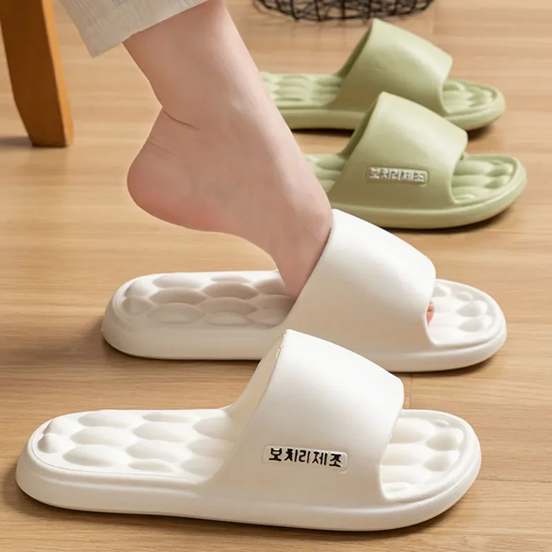 خفيفة الوزن لينة وحيد شبشب منزل المرأة الصيف 2025 داخلي عدم الانزلاق سحابة الشرائح امرأة الراحة كعب مسطح زوجين النعال #5