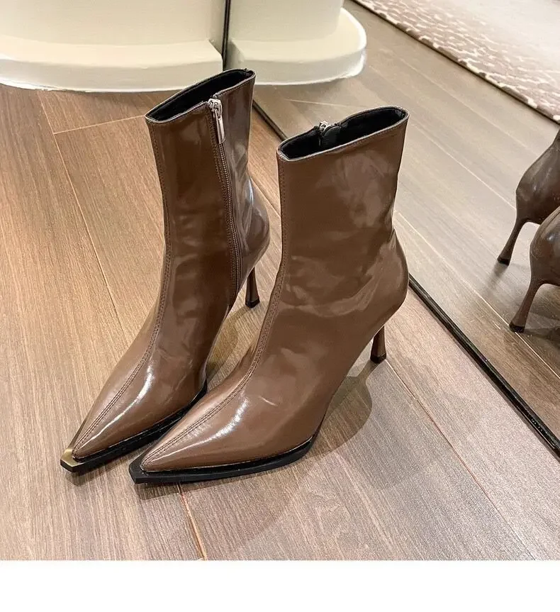Knöchelstiefel Vintage Herbst Neue Mode High Heels Damen Sexy Spitze Lackleder Schmalstiefel Damen Braun Kurze Booties – Detail 14