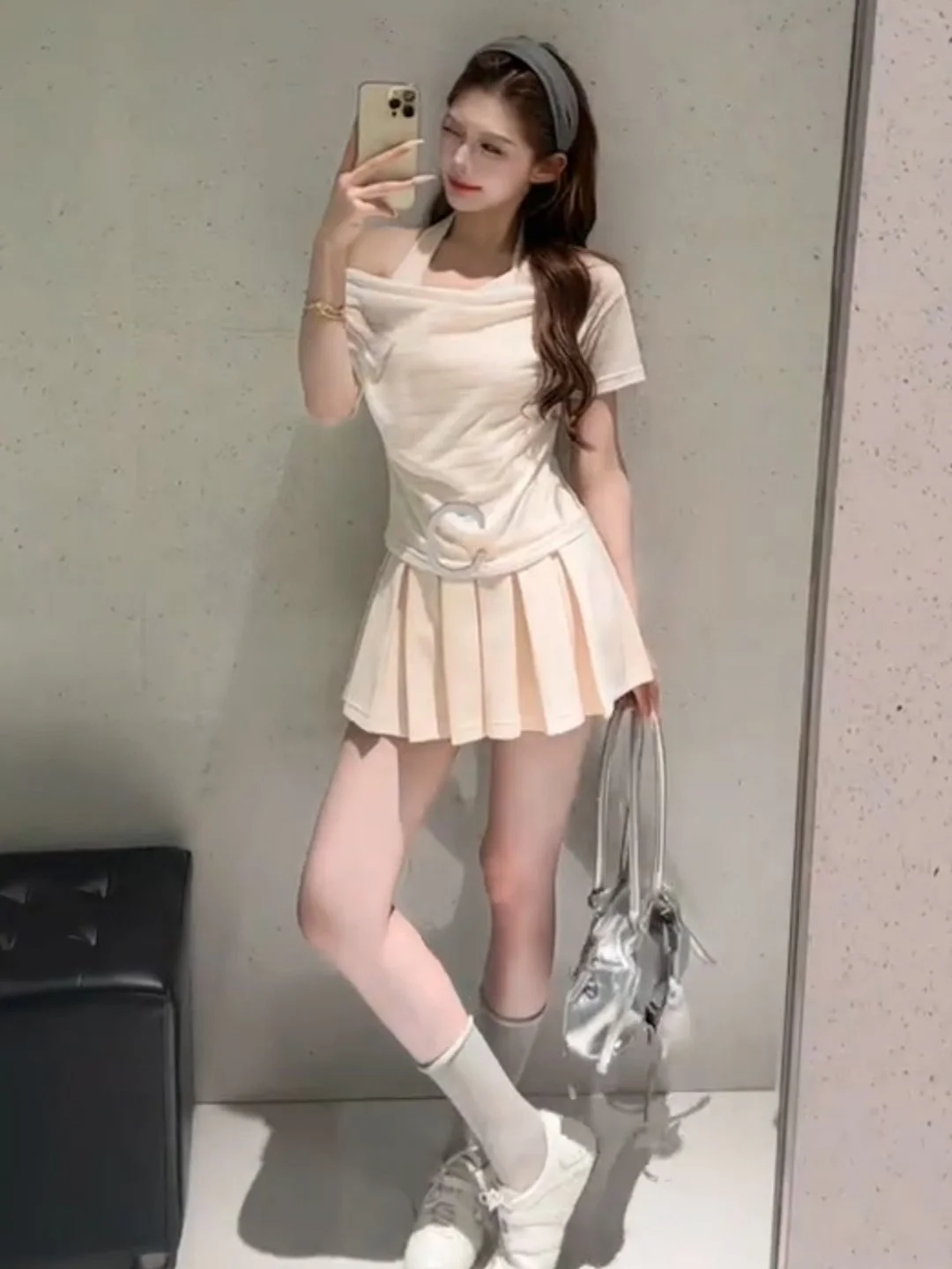 

Sweet Girl Neckline Sleeveless Pleated Dress Two-Piece Set Women's Summer Fashionable Outfit Breathable Light Weight Short Sl...