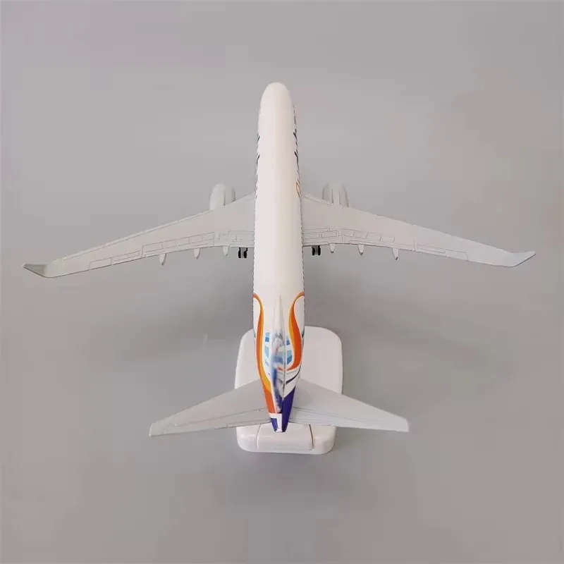 20cm Alloy Metal Air FLY DUBAI Airlines Boeing B737-800 Airplane Model Diecast Air Plane Model Aircraft w Wheels Landing Gears