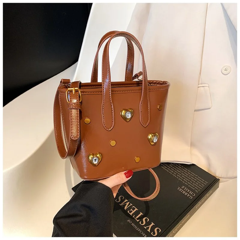 

Женская кожаная сумка через плечо, роскошная брендовая сумка через плечо, элегантный дизайн с несколькими карманами на молнии