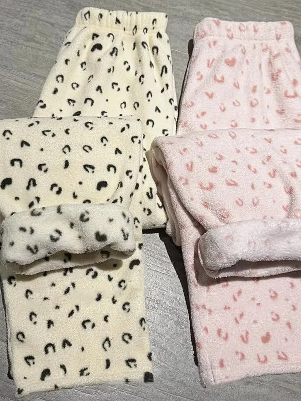 Thickened Coral Fleece Warm Pants Home Wear Outdoor Wear Floral Print Long Pants Middle Waist for Young Adults Winter Season