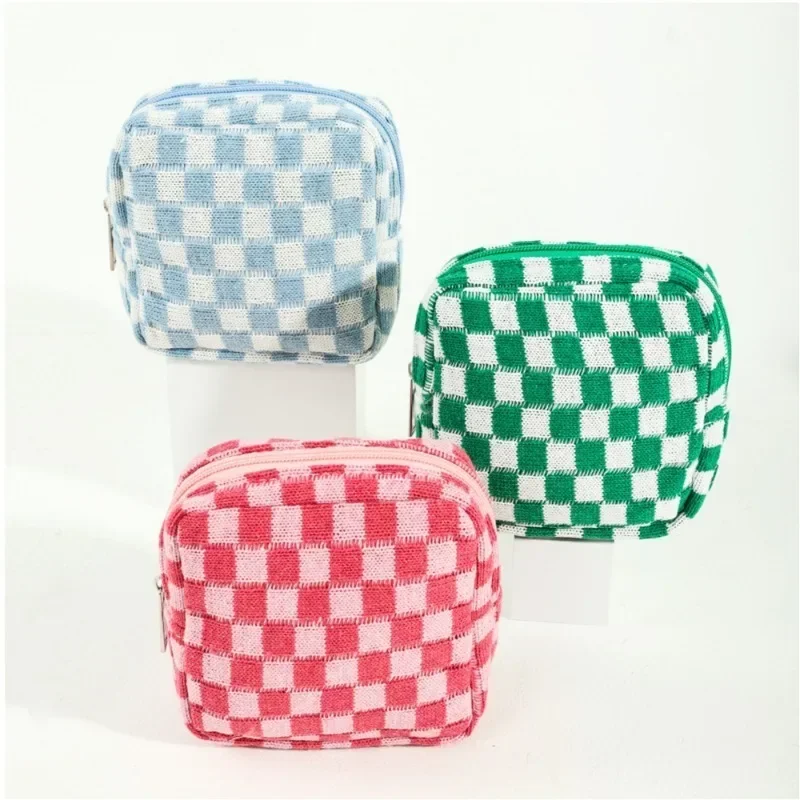 Knitted Checkerboard Coin Purse Women Cosmetic Bags Makeup Bag Women Girl Sanitary Napkin Tampon Bag Small Wallet Coin Pouch