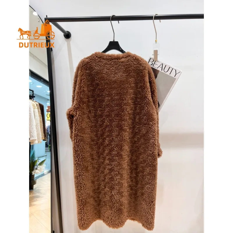 24 invierno nuevo abrigo de piel para mujer, abrigo de lana de cordero de oso de peluche con cuello redondo largo Simple chaqueta cálida de doble botonadura para mujer para trabajar