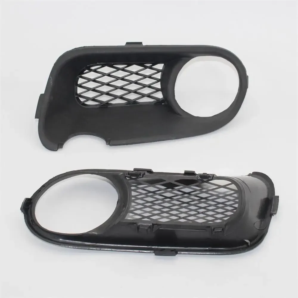 

Подходит для старой модели Туарега Volkswagen 03-07 гг. Решетка под противотуманная фара переднего бампера.OEM7L6853 663F