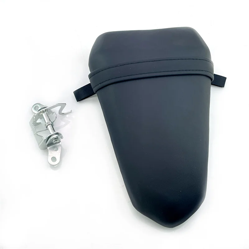 Motorcycle Rear Pillion Tandem Seat For Yamaha YZF R1 R1M 2015-2024 R1S 2016-2018 R6 2017-2022 Passenger