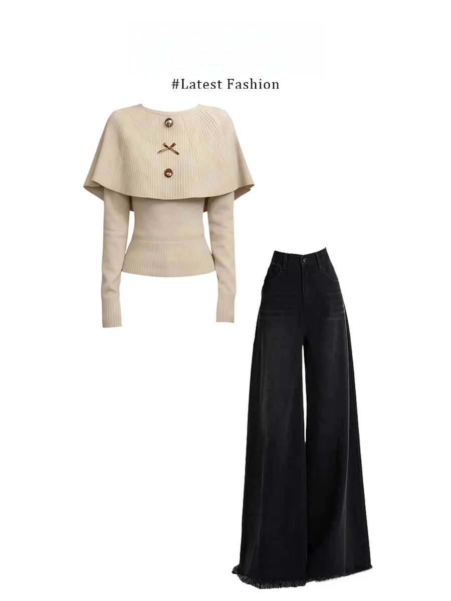 

Модный женский комплект Parkyeon: вязаный свитер с декоративными узлами и рваные джинсы с эффектом потертости, теплые брюки средней посадки