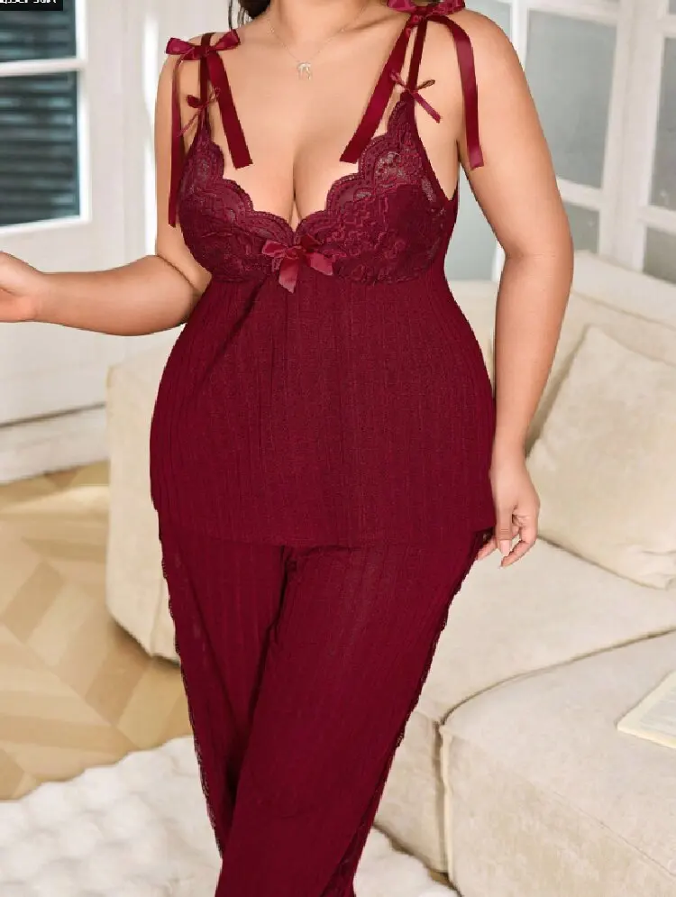 

Plus Size Elegant Solid Lace Bow Cami Top & Side Cutout Pants Sleepwear Set