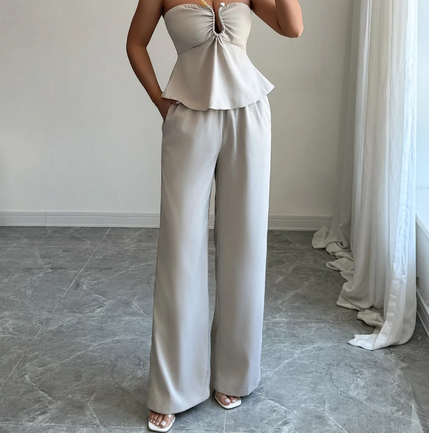 

Elegant and Minimalist Design with Strapless Straight Leg Pants Set for Women's Wear