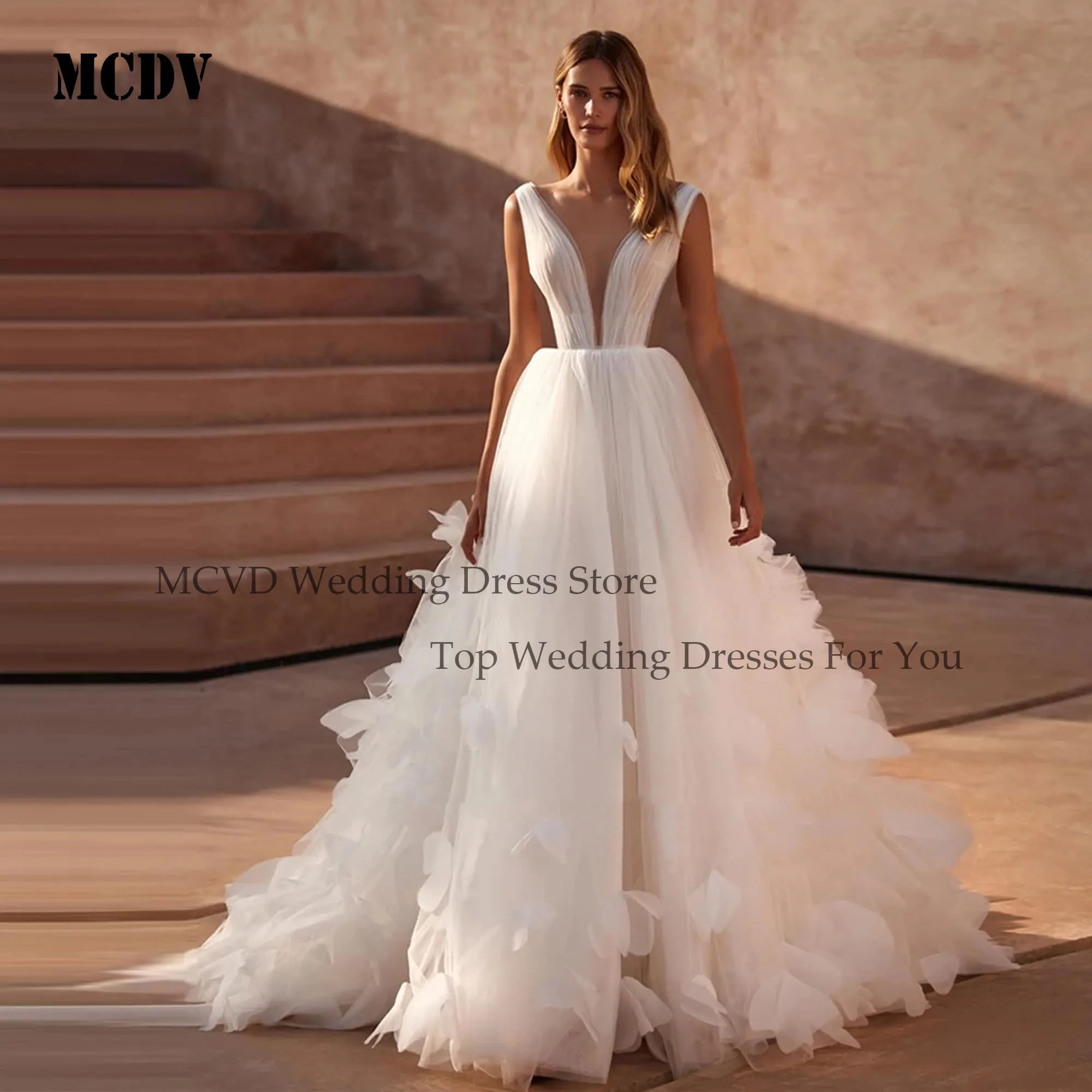 

MCDV Luxury Pleat Tulle Wedding Dress Flowers V-Neck Sleeveless Elegant Bride Gowns 2025 A-Line robe de mariée Customized