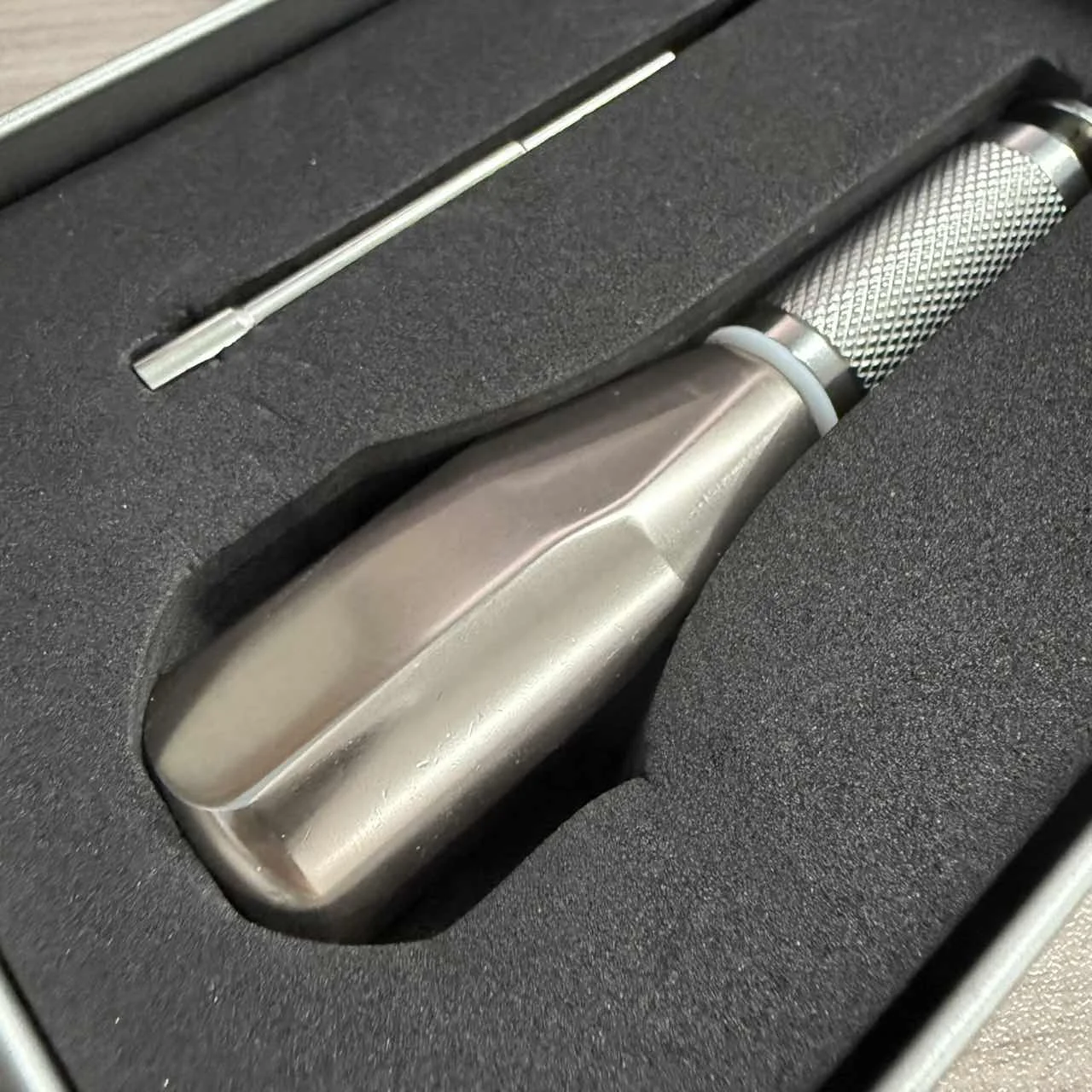 

ChampagneDental Mini Screws Matching Tool Titanium Alloy Orthodontic Micro Screw Driver For Self Drilling Dentist Tools