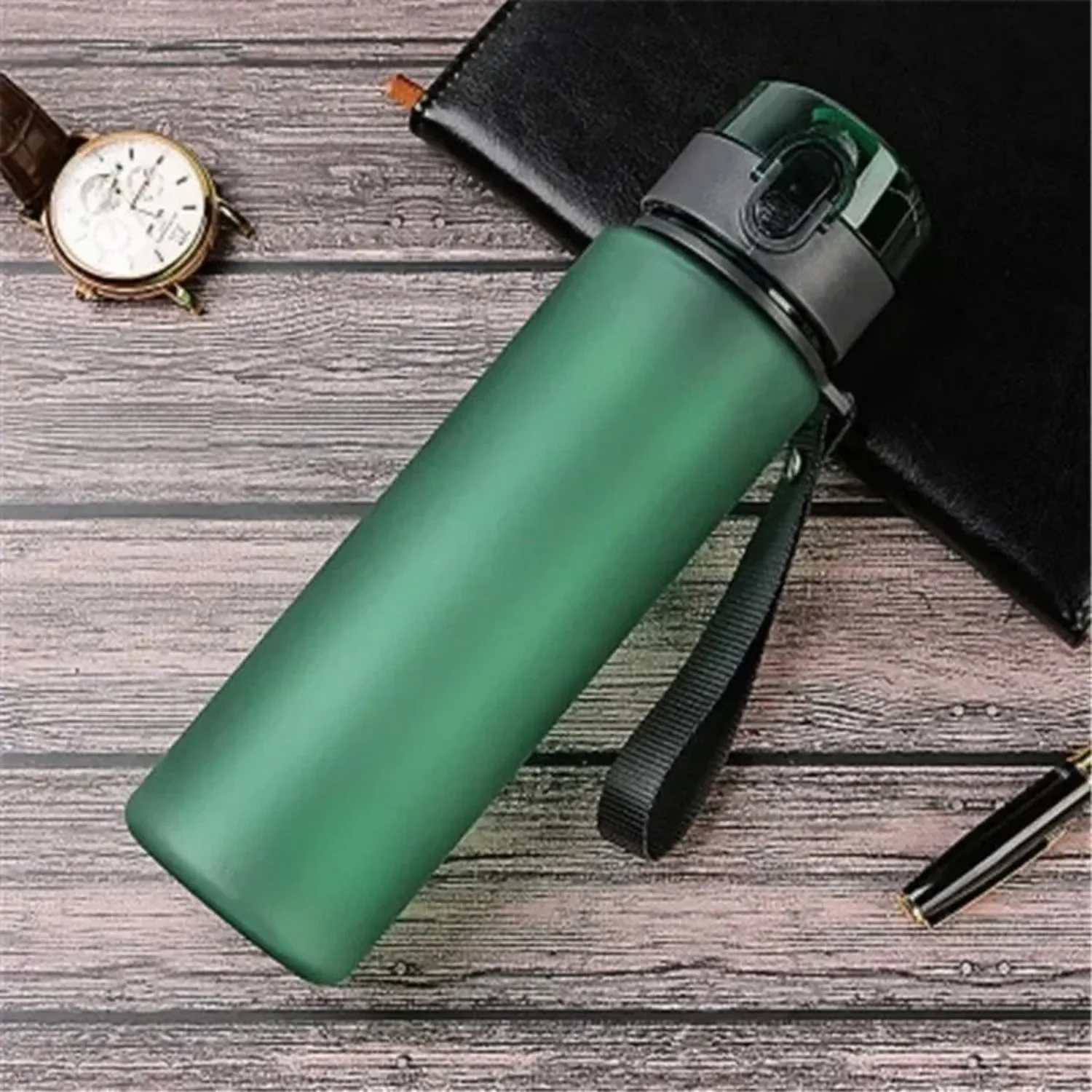 Bouteille d'eau de sport sans fuite, portable pour les voyages et la randonnée. Ma bouteille de boisson préférée mesure 400 ml et 560 ml