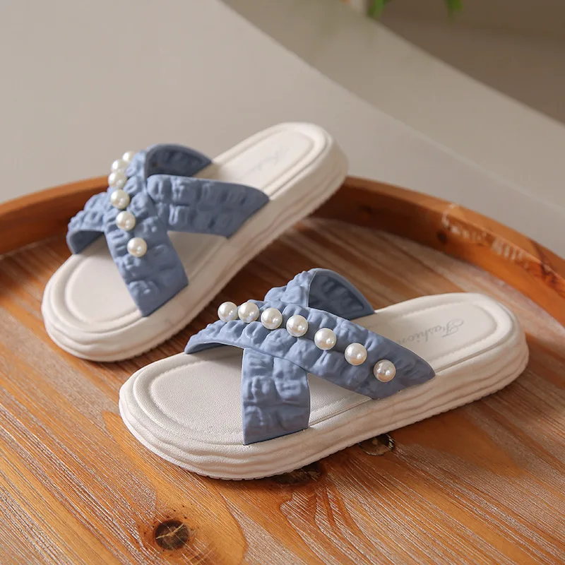 

Fashionable Women's Summer Beach Slippers Pearl Chain Sandals Flat Bottomed Home Slippers