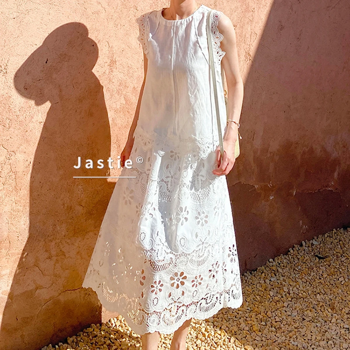 

Lace Embroidery Boho Beach Women Suit 2026 Summer Luxury Hollow Out Sleeveless Tank Midi Skirt 2 Piece Sets Vacation Vestidos