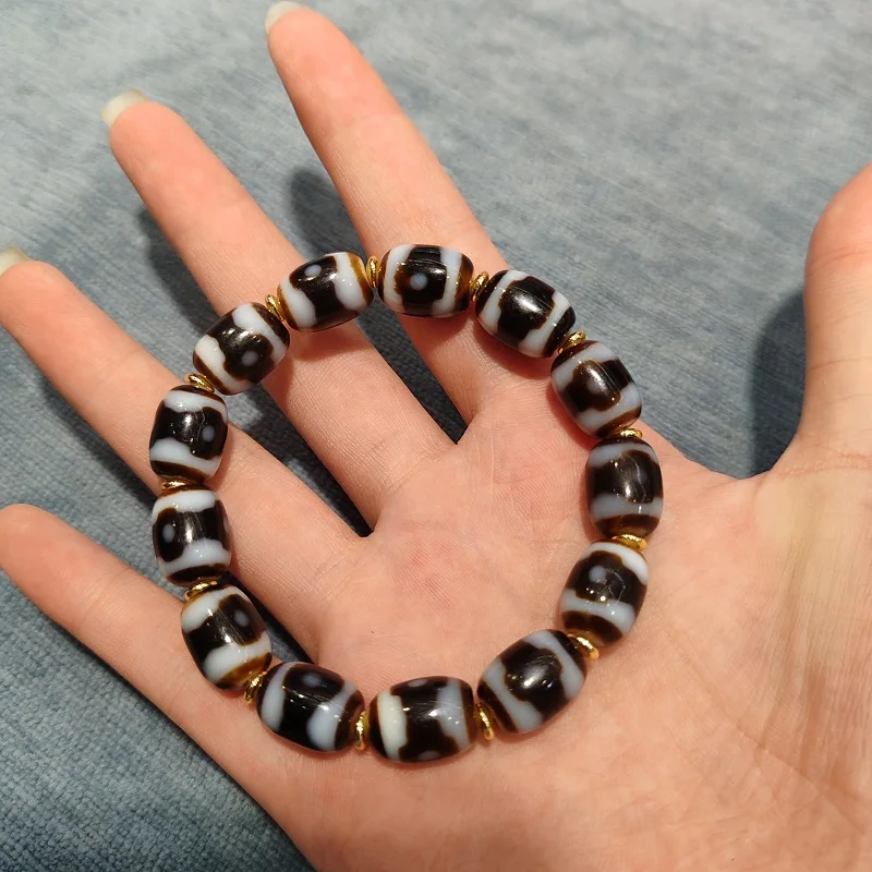 

Xizang Totem Agate Dzi Ethnic Handstring Taiwan Infiltration Process Black and White 3-Eye Tiger Teeth Sky Pearl DIY Bracelet