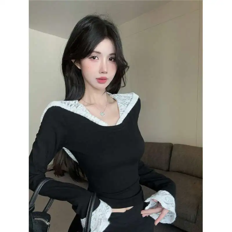 

Sweet & Spicy Lace-Panel Hooded Long-Sleeve Base Layer Women Designer-Inspired Niche-Style Flattering Fit Stunning Top Layering