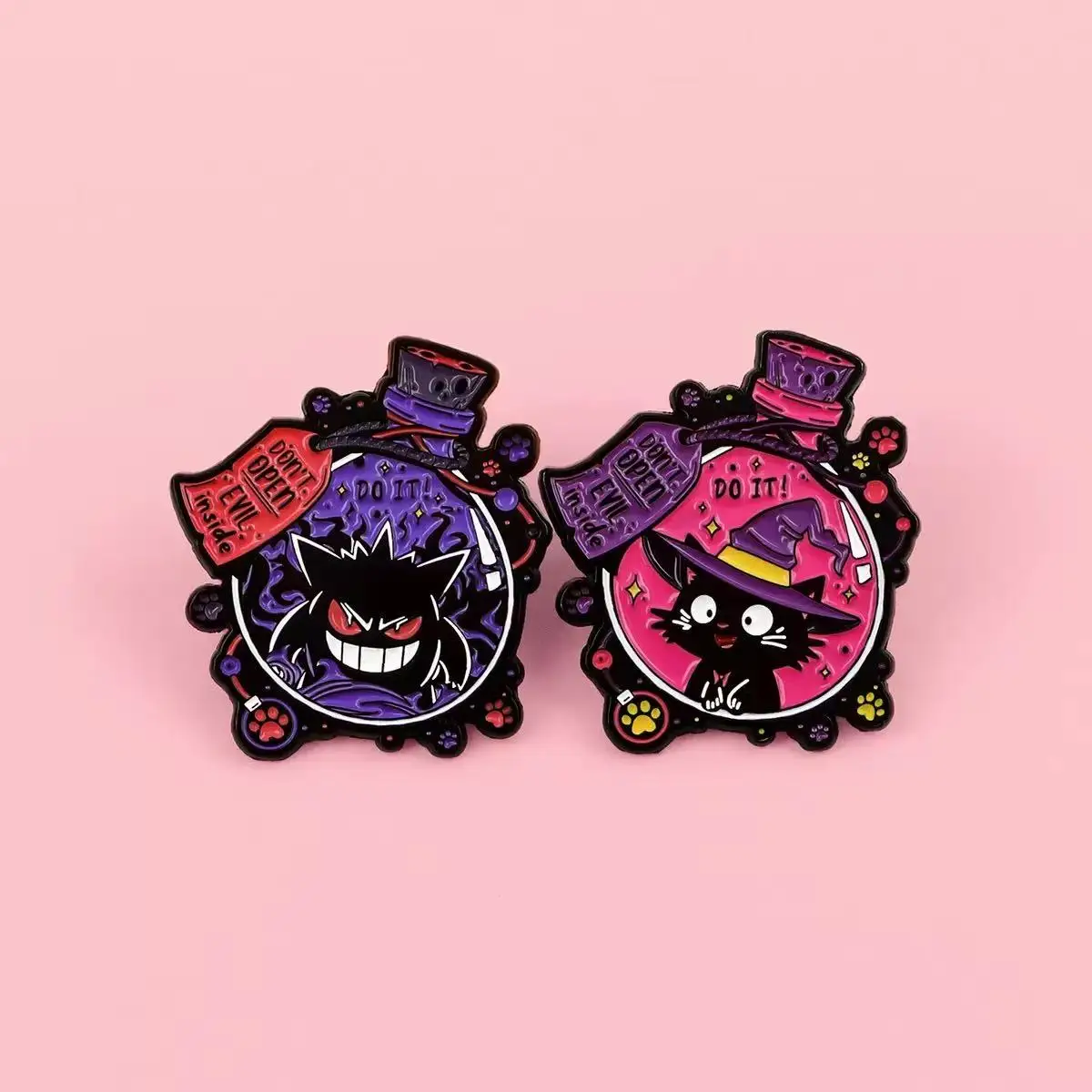 Gengar Niedliche Metall-Emaille-Anstecknadeln Taschen-Anstecker Cartoon-Abzeichen für Rucksack-Accessoires Dekorative Schmuckstücke Halloween-Geschenke