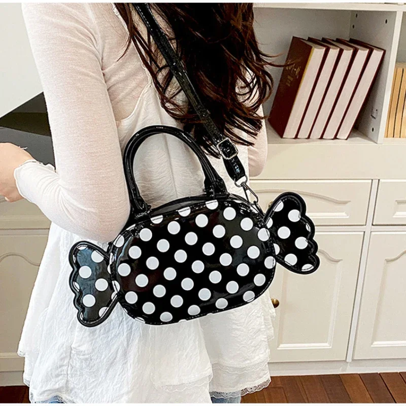 Ausgefallene Bonbon-Bartform Gepunktete Crossbody-Schultertasche, Damen-Umhängetasche, Leichte Handytasche, Niedliche Farbkontrast-PU-Handtasche – Detail 20