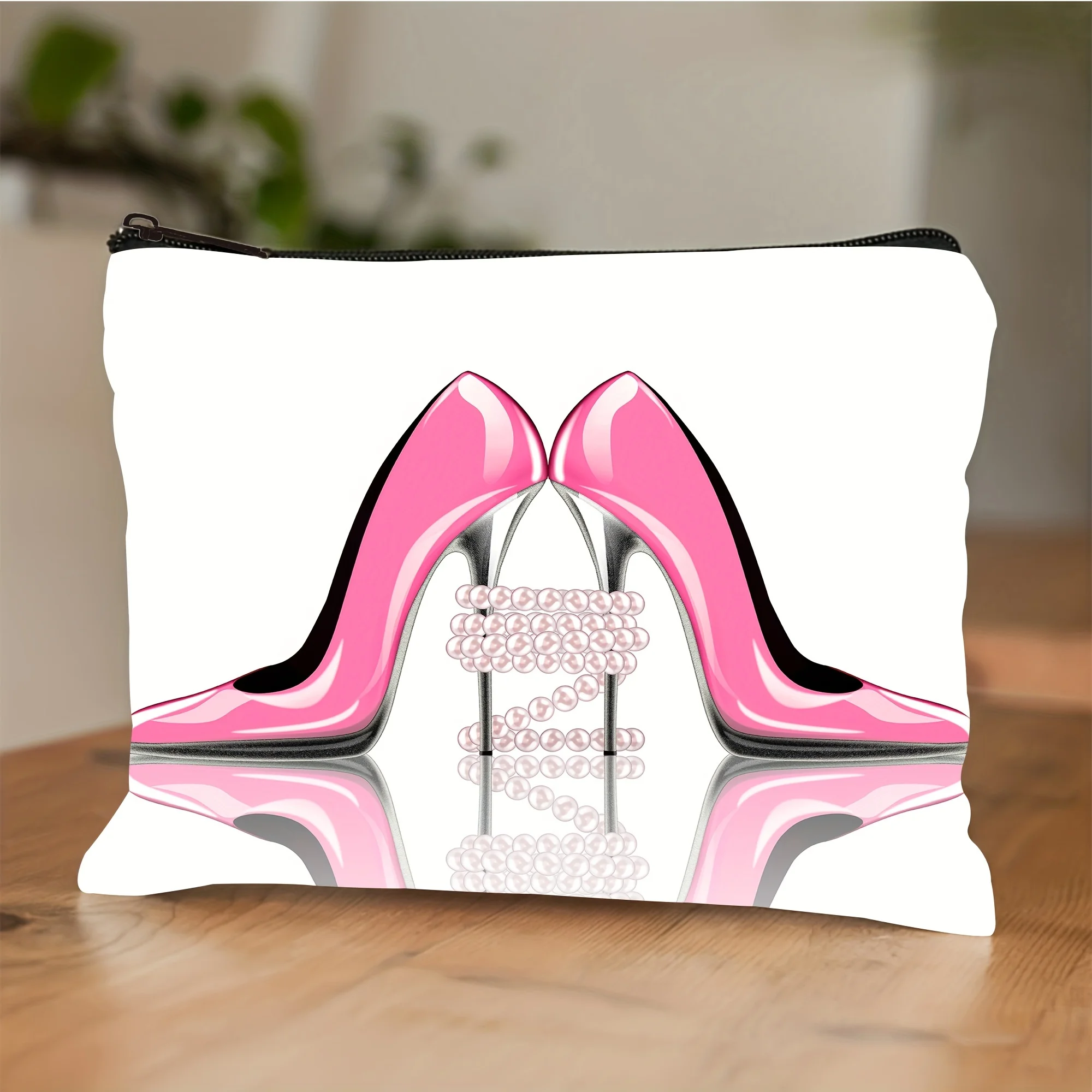 

A Fashionable Pink High-heeled Shoe Makeup Bag - Women's Cute Multifunctional Zipper Bag