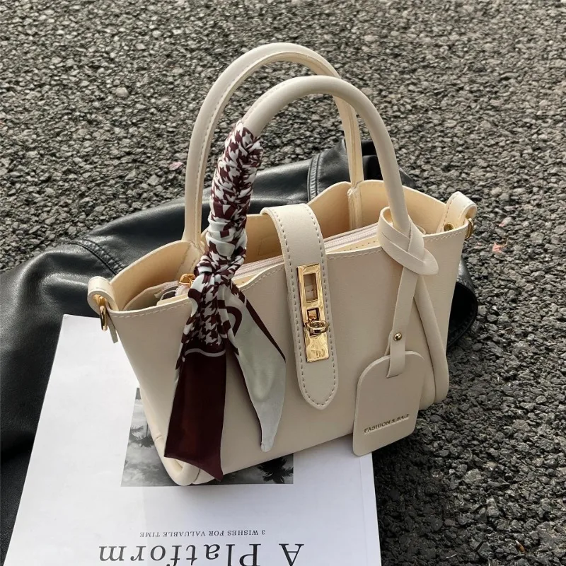 Women Handbags Daily New Fashion Versatile Handbags Crossbody Bags Korean Casual Niche Trend Versatile Bucket Bags