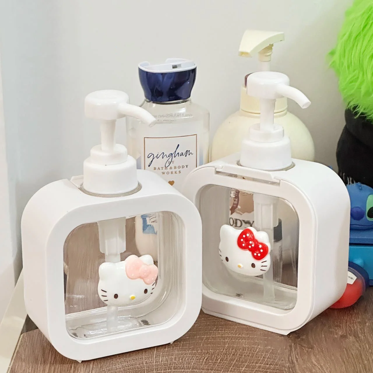 500Ml Hello Kittle Cartoon Bathroom Soap Dispensers Refillable Lotion Shampoo Shower Gel Holder Empty Bath Pump Bottle Girl Gift