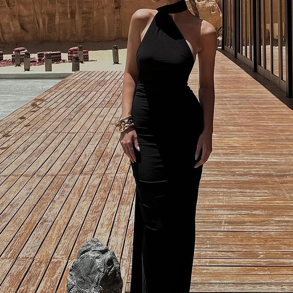 

Halter Straight Jersey Sleeveless Floor Length Pleats Solid Black Sweep Train Saudi Arabia Evening Gowns Special Occasion Gowns