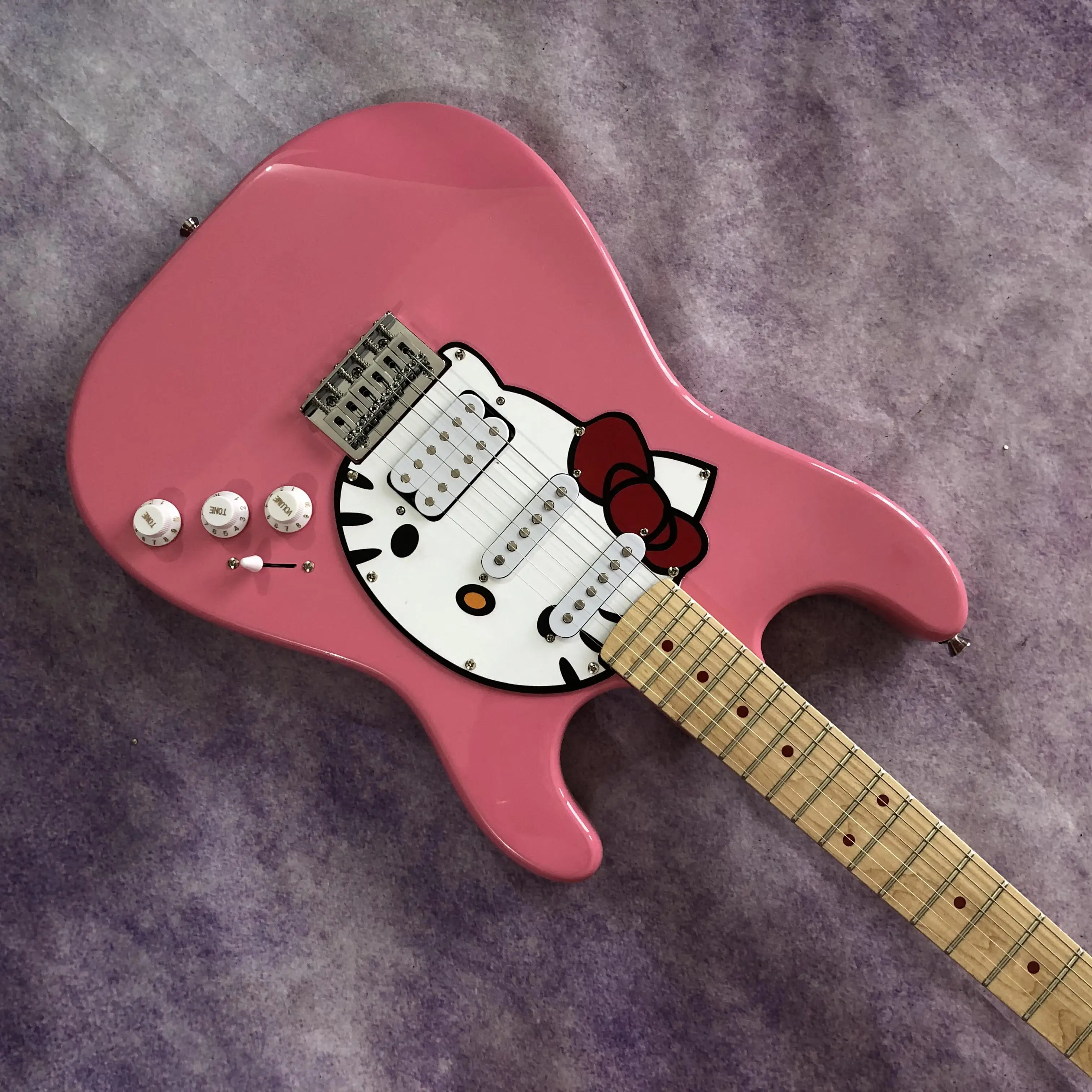 Cute kitten electric guitar, maple fingerboard, single and double pickup trucks, New Year gift, quick delivery