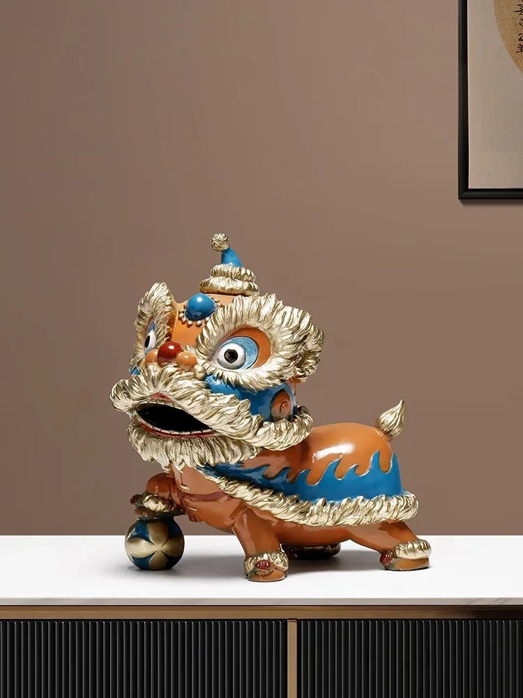 Chinese lion dance bronze statue handicrafts used for home decoration living room entrance office desktop decoration gifts