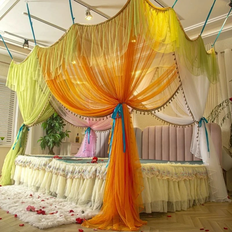 No perforated lace edge bohemian style romantic resort hotel style bedroom art style bed mantle mosquito net