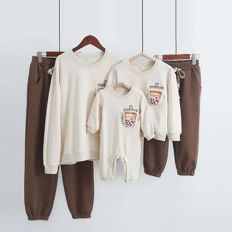 New Family Matching Clothes Winter Autumn Sweater Father Son Mother Daughter Oversize Shirt Children Suit Baby Birthday Clothes