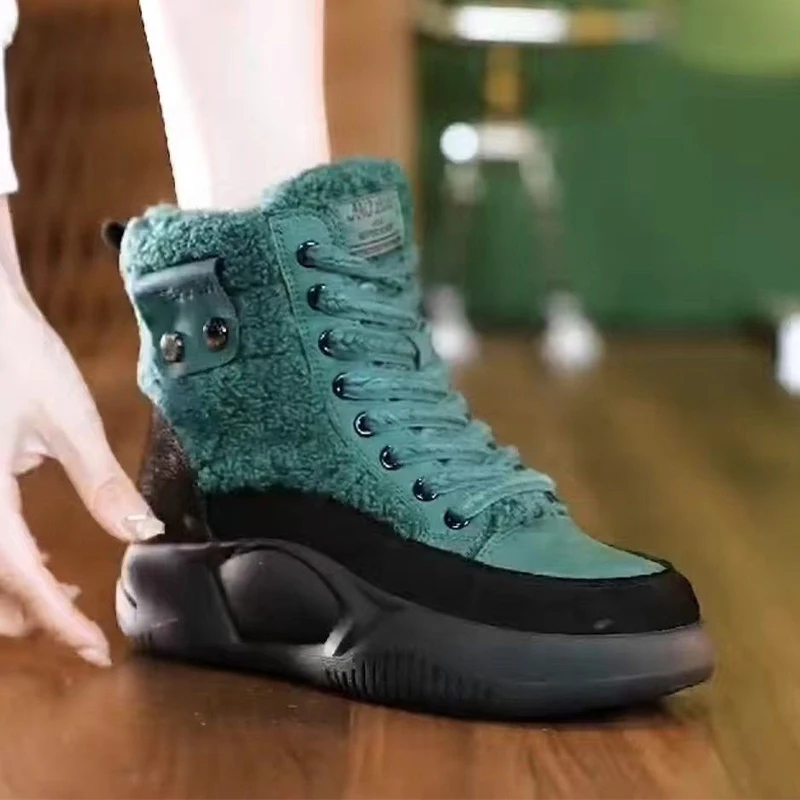 Platformowe damskie sportowe botki mieszkania futrzane buty zimowe 2024 Trend Casual ciepłe buty na śnieg markowe trampki Mujer Botas