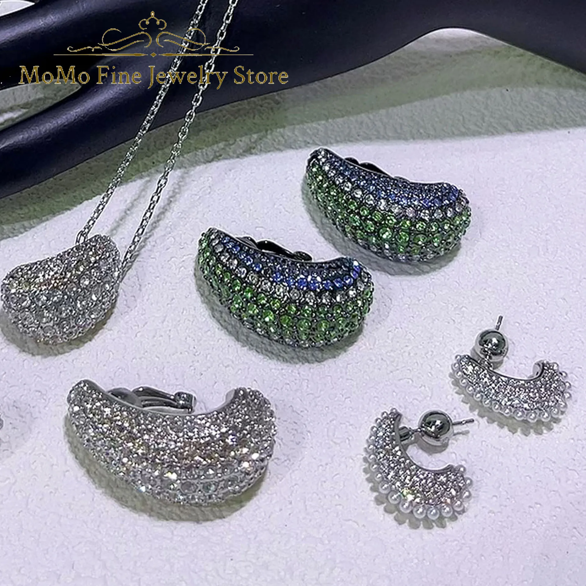 Sublima 2024 ciondoli originali Set di gioielli raffinati collana di goccia di lusso orecchino di perle braccialetto di conchiglia anello gioielli