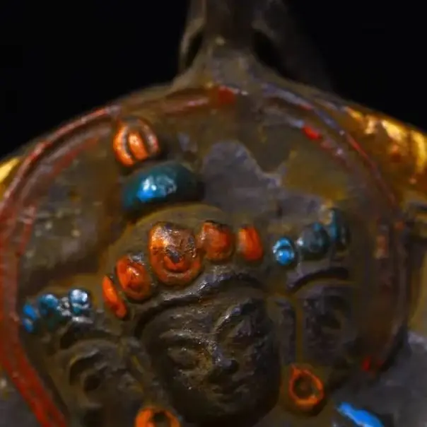 

3"Xizang Folk Collection Old Bronze Painted Three Heads Eight arms Namgyalma Buddha Card Amulet Pendant Exorcism