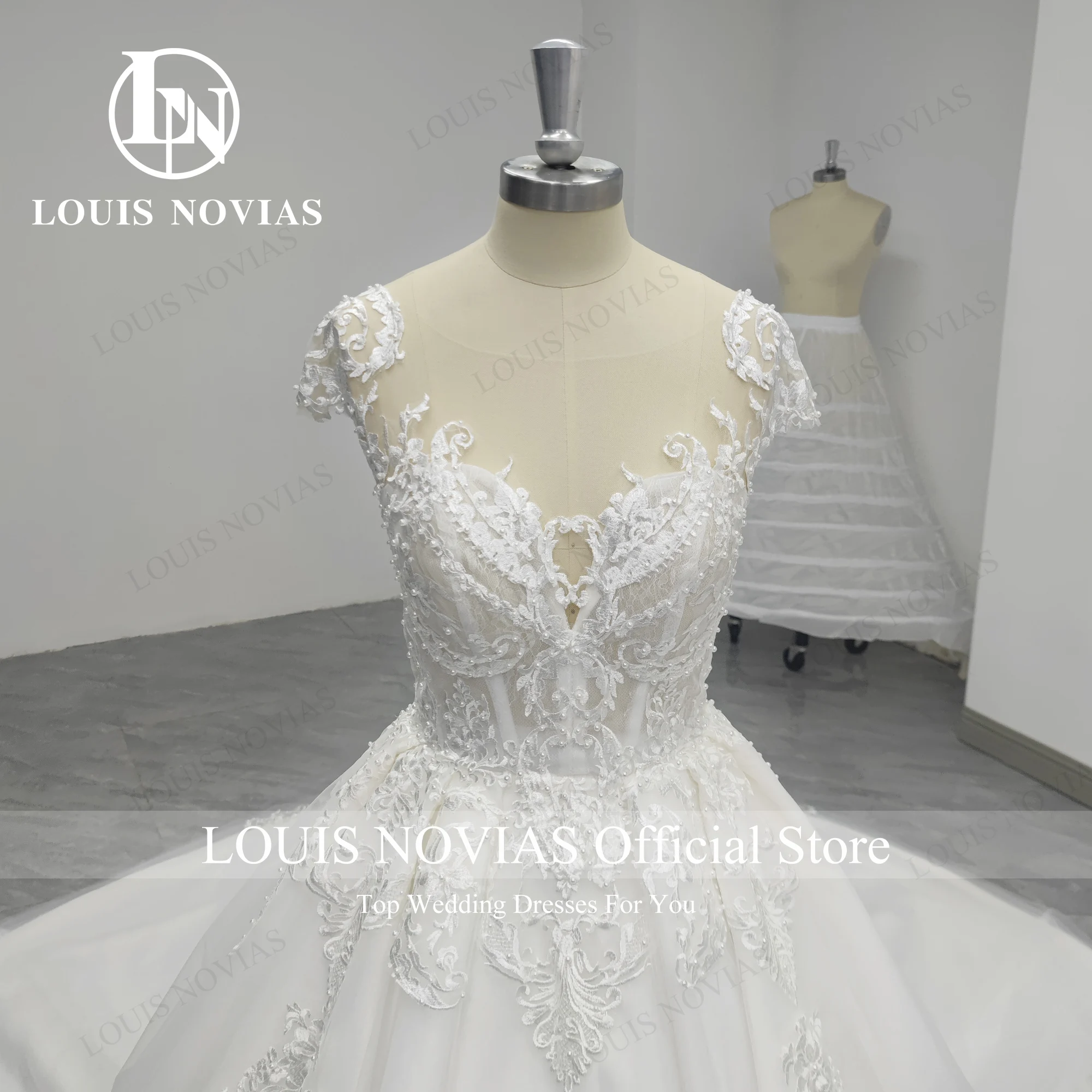 LOUIS NOVIAS Elegant Wedding Dresses For Women Short Sleeve Bride Dresses Pearls Embroidery Bridal Gown Vestidos De Novia