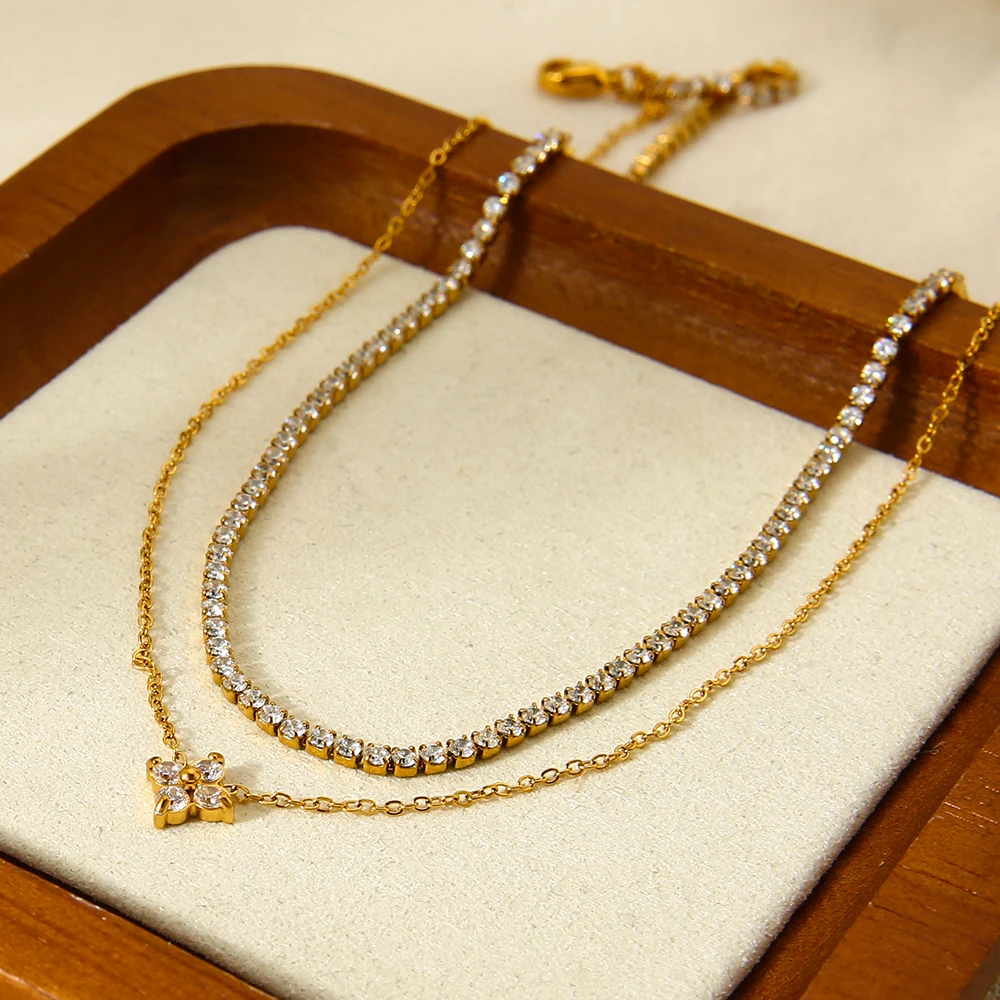 قلادة على شكل نجمة من الزركونيا مطلية بالذهب عيار 18 قيراط بطبقة مزدوجة من الفولاذ المقاوم للصدأ خفيفة فاخرة هدية #5